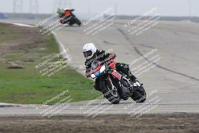 media/Nov-29-2025-TrackDaz (Sat) [[10ae2d9bce]]/A Group/Session 3 (Outside Grapevine)/